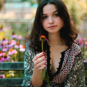 Meet your Posher, Cristina